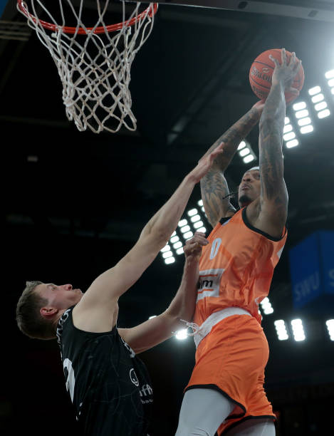 里四名球员 里四名球员